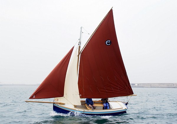 Corto by Icarai, first sailing Traditional gaff cutter, 5.5 m in length Go to Ebihen 18 description