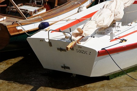 DSC01169 Le tableau étroit dans l'esprit des bateaux traditionnels d'Oléron