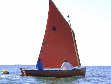 Aber Sailing Ricoh 029 Aber à clins de contreplaqué construit par Ross Lillistone en Australie (Bayside wooden boat)