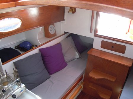 Koalen-26-int-03 Main cabin berth partially under cockpit seat.