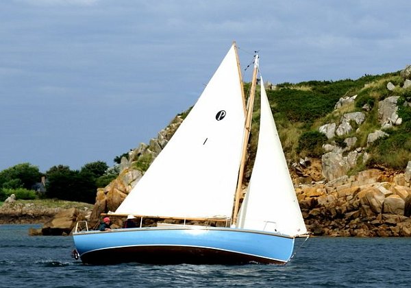 Pen-Hir Classic gaff sloop, 7.49 m in length. The boat of the designer!