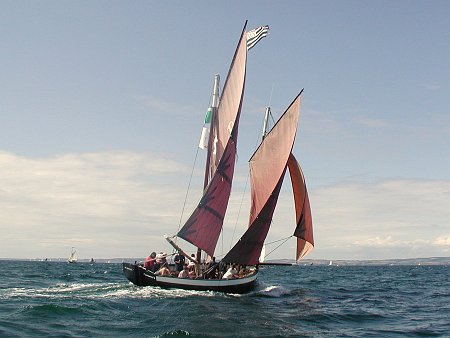 P7181188 Into Douarnenez bay, 2004