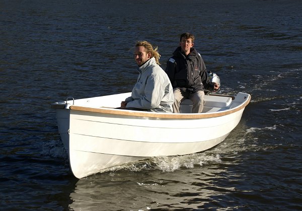 Bounty motor boat Grp motor boat, 4.7 m in length, built by Grand-Largue, France