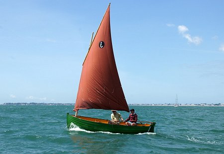 DSC00035 Triple Buse, Ilur 2011 built by Icarai, sailing in La Baule bay