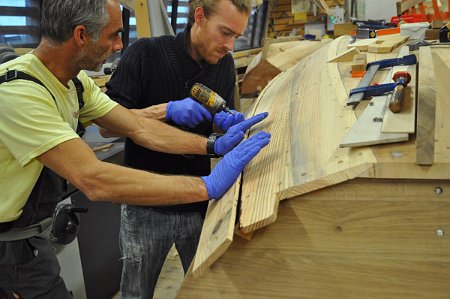 10355482_194005840946098_1917821395151715810_o Plank laying by apprentices of Skol ar Mor boat-building school