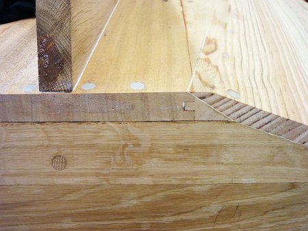 P1020798 At transom, detail of the sole and garboard