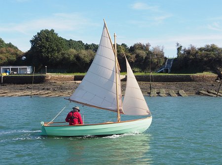 PA070100 In auray river