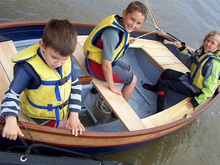Etaples_07 Morbic 10 sail-boat used for youth training