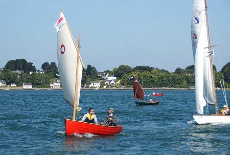 DSC00155 Morbic 12 at the 2011 Morbihan week. Clint Chase, my US representative at the helm