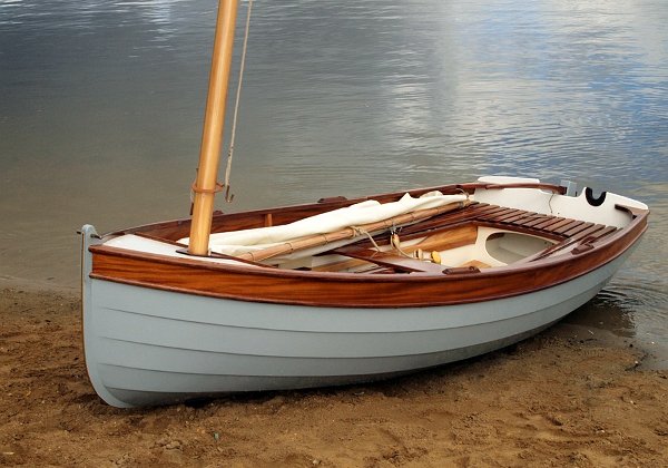 Adrian Donovan Boatbuilder Clinker dinghy, 3.7 m in length