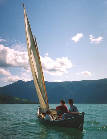 youkou-lili 02 Youkou-Lili in Norway, with its very efficient dipping lug sail