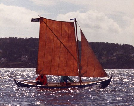 Youkou-Lili Dz Youkou-Lili in Douarnenez bay