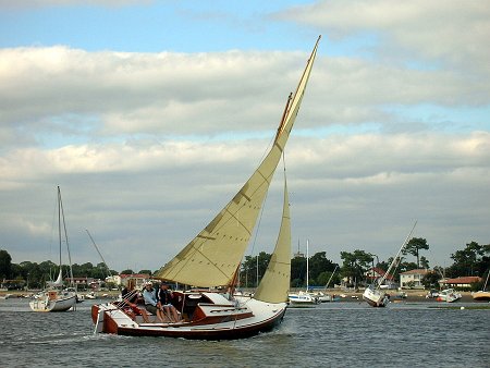 DSCN2243 Meaban N°2 is now sailing in the Arcachon bay