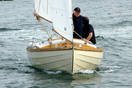 morbihan-2013-fvan-146 Stir Ven built by Bernard Patural with a boomed jib