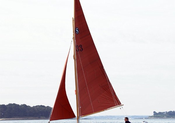 Morbihan week 2009 A fast raid boat, 6.7 m in length