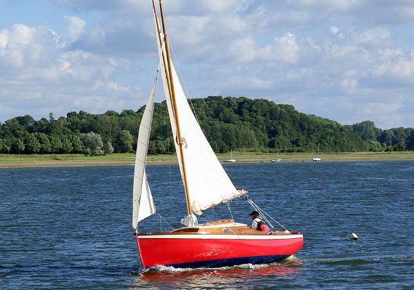 Meaban Classic sloop, 6.8 m in length, with accomodation for 4
