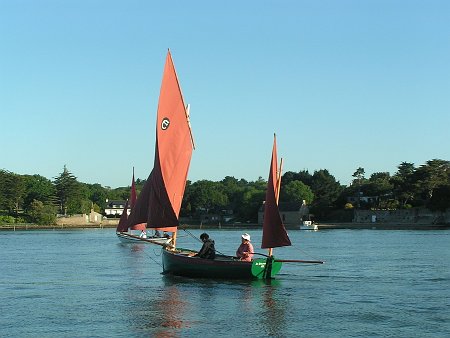 PICT0724 Ebihen 15, built by Icarai, during Morbihan week 2009