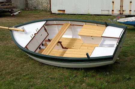 Ebihen15_Icarai_DSC01727 Ebihen 15, ready for delivery by Icarai boatbuilder