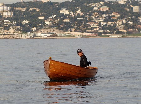 DSC00601 Morbic 12, avec moteur British Seagull de 1978, construit par Nicolas Vu Huu