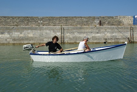 DSC07067 Sorine en version moteur sort du port du Douhet à l'île d'Oléron