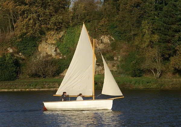 Rance 2009 Premiers bors du Bounty voile en Rance