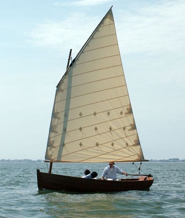 PICT5249-1 La voile au tiers est bômée pour de meilleures performances