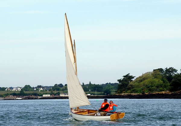 Semaine du Golfe 2009 Voile-aviron à clin de 4.7 m