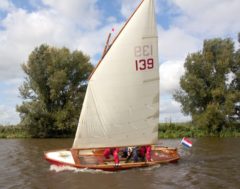 Le Seil, un voile-aviron passe-partout Seil Scarlett