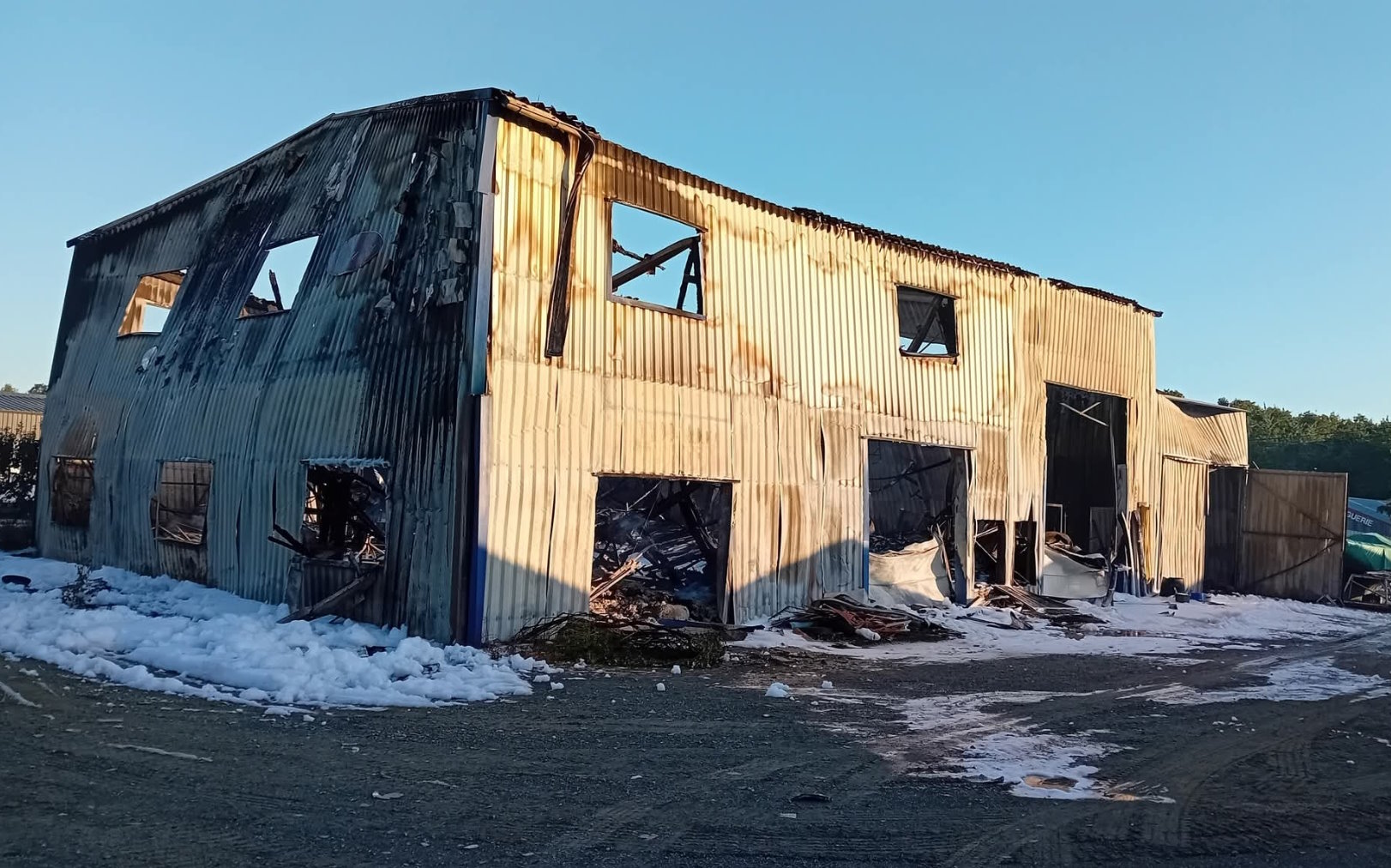 You are currently viewing Fire at the Grand-Largue boatbuilding site